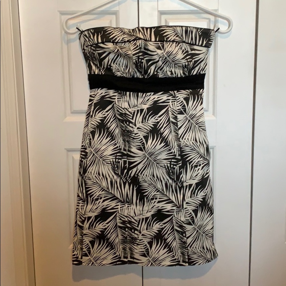 H&M tropical Leave strapless dress